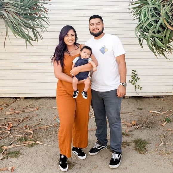 Meet your Posher, Lupe - Picture 1 of 1